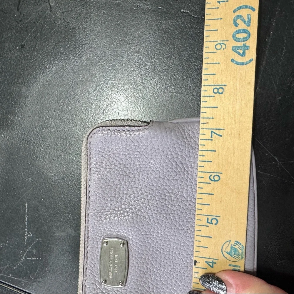 Michael Kors Lavender Wristlet‎